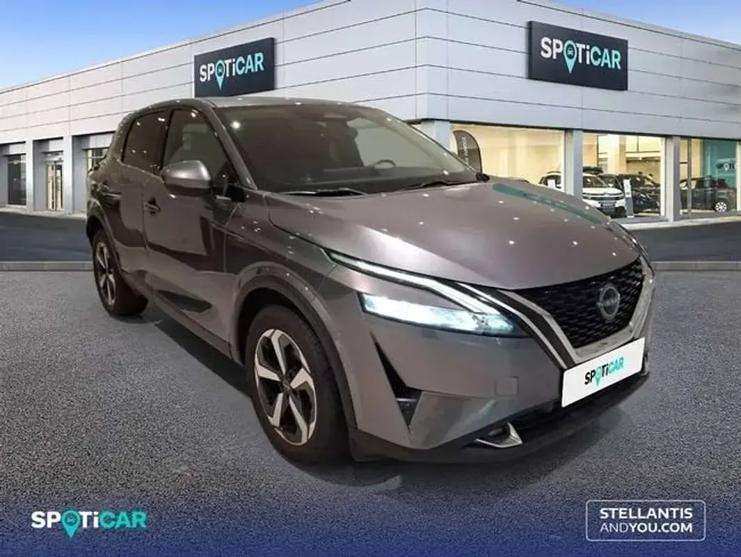 Usado Nissan Qashqai Tekna 140 CV (102 kW) 2024 Gris SUV