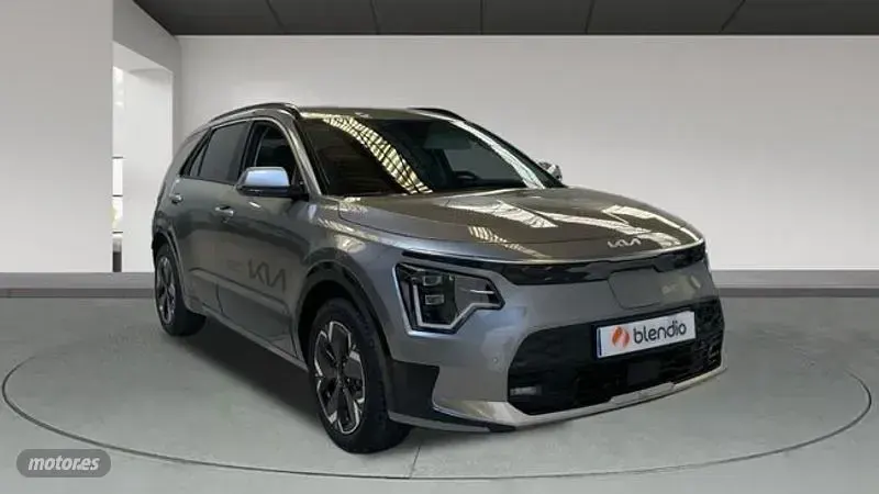 Usado Kia e-Niro 150 kW (204 CV) 2024 Gris SUV