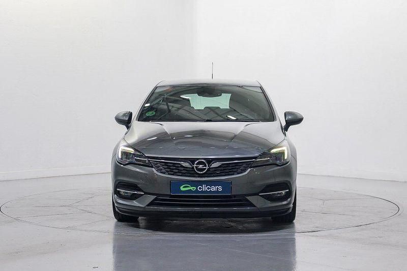 Usado Opel Astra Design & Tech 110 CV (80 kW) 2021 Gris Berlina