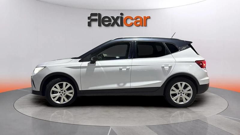 Usado Seat Arona Xperience 110 CV (80 kW) 2022 Blanco SUV