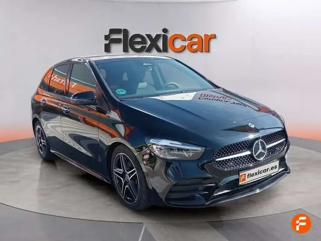 Usado Mercedes B200 150 CV (110 kW) 2026 Negro Utilitario
