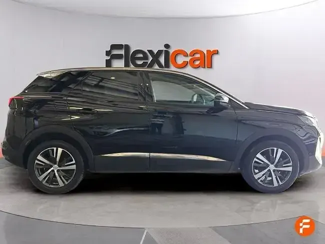 Usado Peugeot 3008 Allure 130 CV (95 kW) 2023 Negro SUV