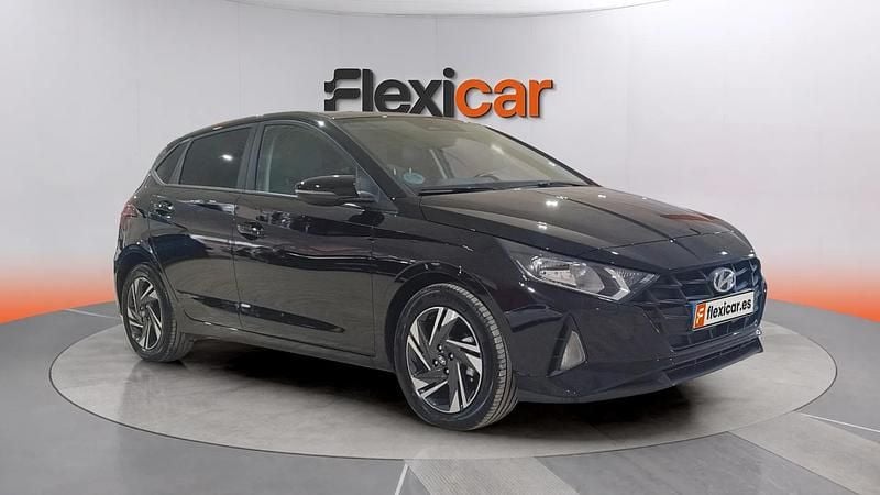 Usado Hyundai i20 84 CV (61 kW) 2023 Negro Utilitario