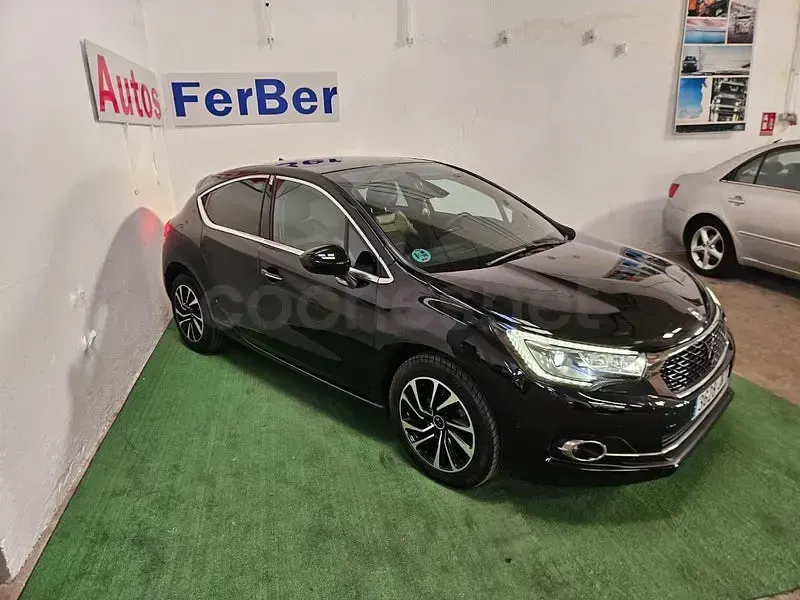 Usado DS Automobiles DS4 Style 131 CV (96 kW) 2017 Azul Berlina