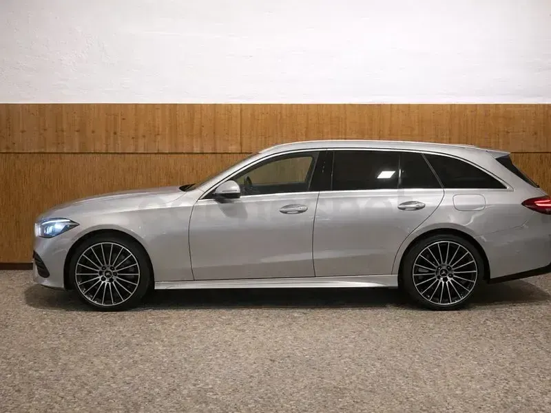 Käytetty Mercedes C200 163 HP (119 kW) 2024 Harmaa Farmari