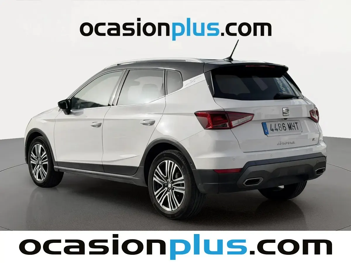 Usado Seat Arona FR 110 CV (80 kW) 2023 Blanco SUV
