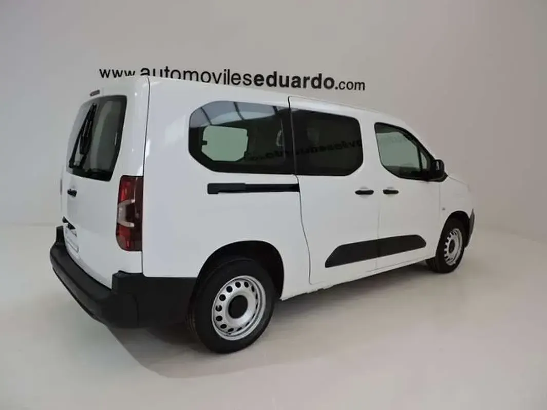 Usado Peugeot Partner 102 CV (75 kW) 2021 Blanco Monovolumen