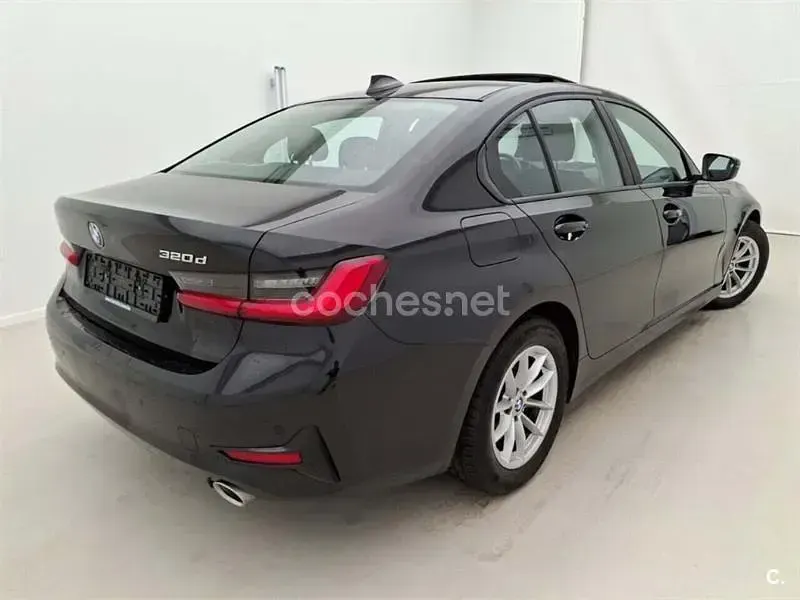 Usado BMW 320e 190 CV (139 kW) 2021 Negro Berlina