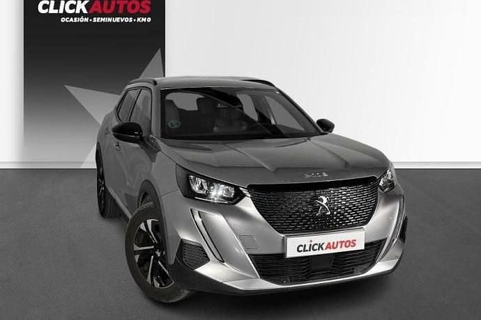 Usado Peugeot 2008 Allure 100 CV (73 kW) 2023 Gris SUV
