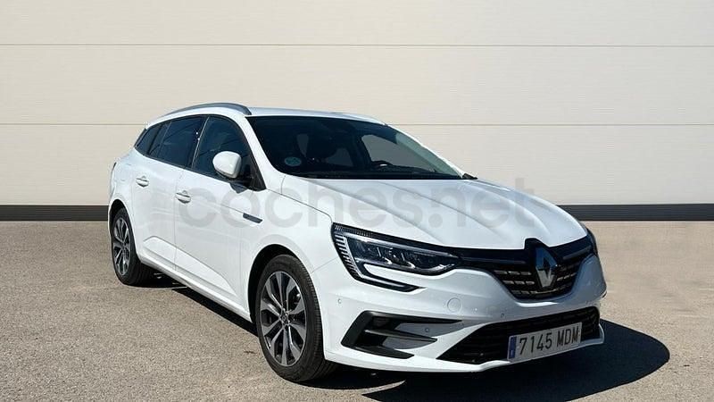 Usado Renault Mégane GrandTour Techno 140 CV (102 kW) 2023 Blanco Familiar
