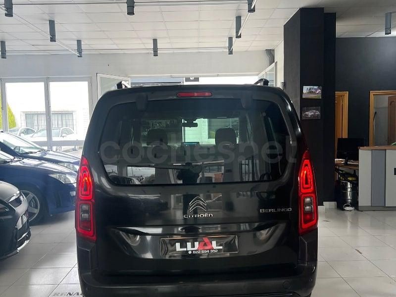 Usado Citroën Berlingo Shine 130 HP (95 kW) 2018 Preto Monovolume