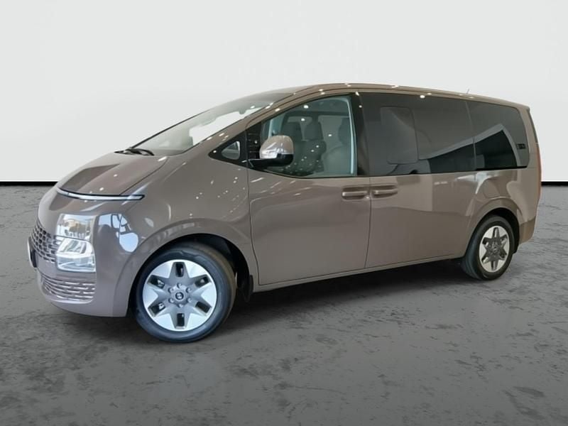 Gris iron Nuevo 2025 Hyundai Staria Van | 44.990 € - Imagen 1/4