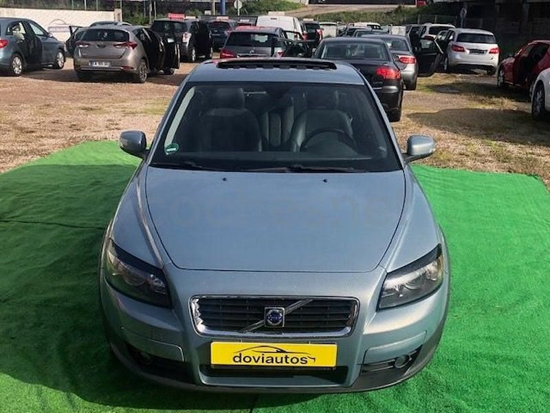 Usado Volvo C30 Kinetic 109 CV (80 kW) 2008 Gris / plata Utilitario