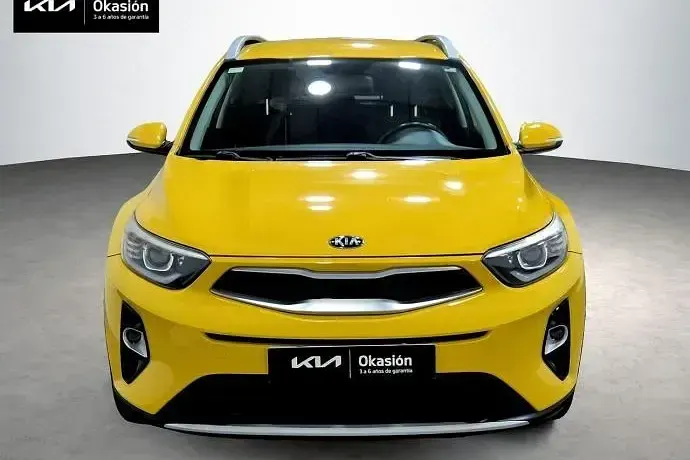 Usado Kia Stonic 120 CV (88 kW) 2017 Amarillo SUV