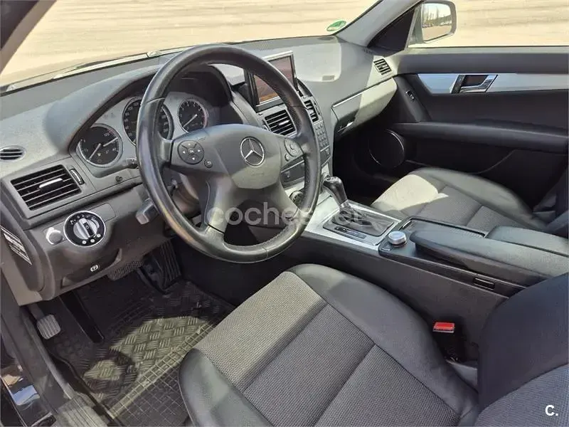 Usado Mercedes C280 Avantgarde 231 CV (169 kW) 2007 Negro Berlina