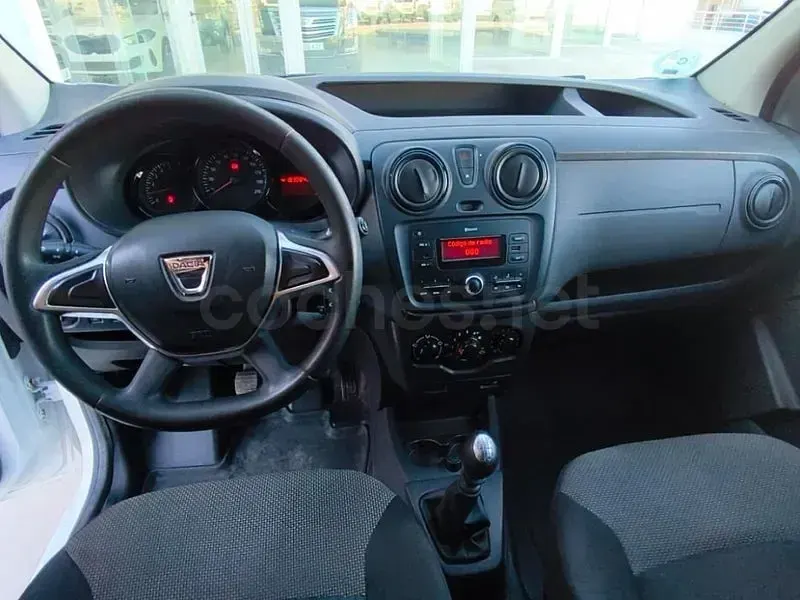 Usado Dacia Dokker Essentiel 95 CV (69 kW) 2020 Blanco Monovolumen