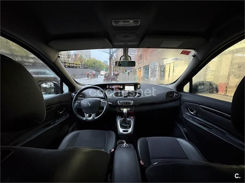 Usado Renault Scénic III Dynamique 110 CV (80 kW) 2014 Negro Monovolumen