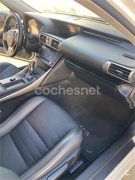 Usado Lexus IS300h Executive Line 223 CV (164 kW) 2015 Blanco Berlina