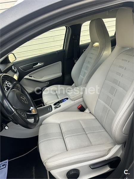 Usado Mercedes GLA200 136 CV (100 kW) 2019 Gris / plata SUV
