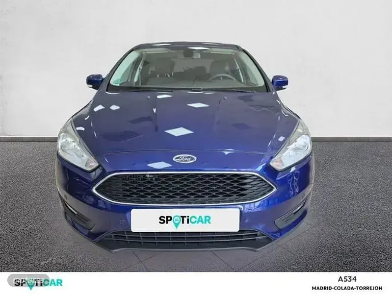 Usado Ford Focus Trend+ 120 CV (88 kW) 2018 Azul Berlina