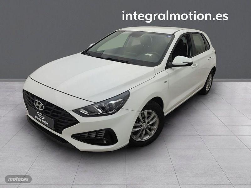 Blanco Usado 2022 Hyundai i30 Berlina | 18.500 € (Precio justo) - Imagen 1/4