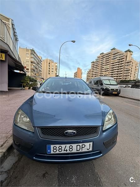 Azul Usado 2005 Ford Focus Trend Familiar | 3500 € (Precio justo) - Imagen 1/4