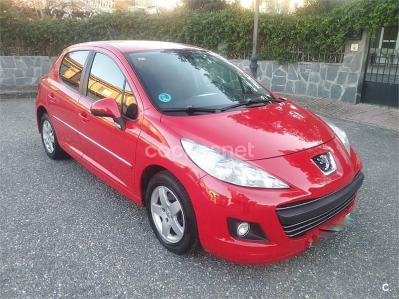 Usado Peugeot 207 Sport 95 CV (69 kW) 2010 Rojo Berlina