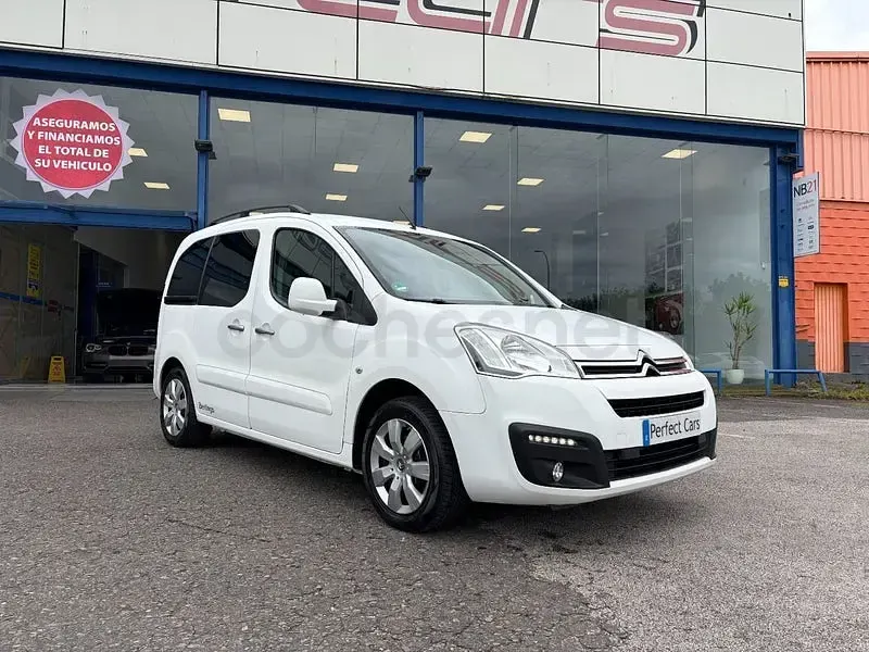 Usado Citroën Berlingo Feel 100 CV (73 kW) 2016 Blanco Monovolumen