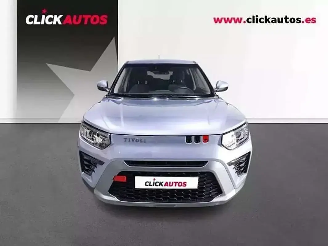 Usado SsangYong Tivoli 162 CV (119 kW) 2025 Gris SUV