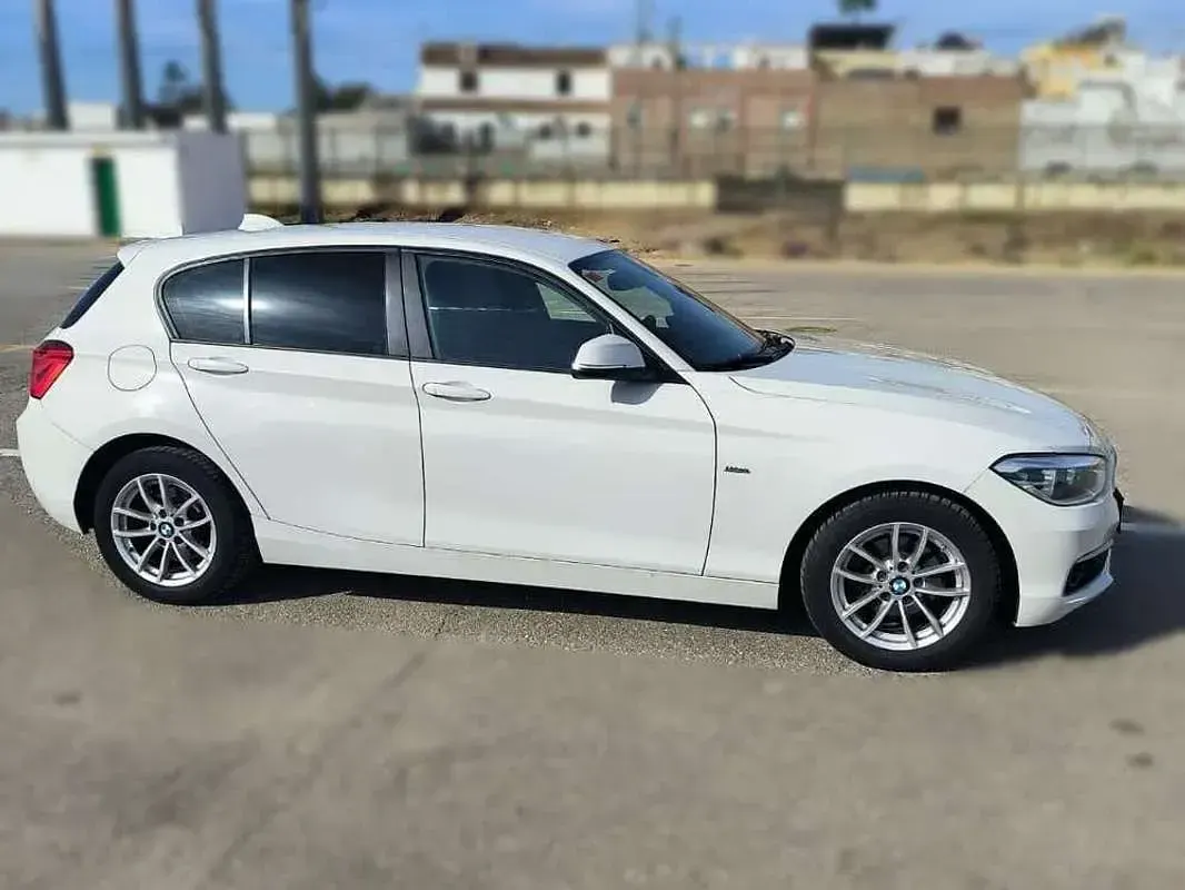 Usado BMW 118 136 CV (100 kW) 2016 Blanco Utilitario