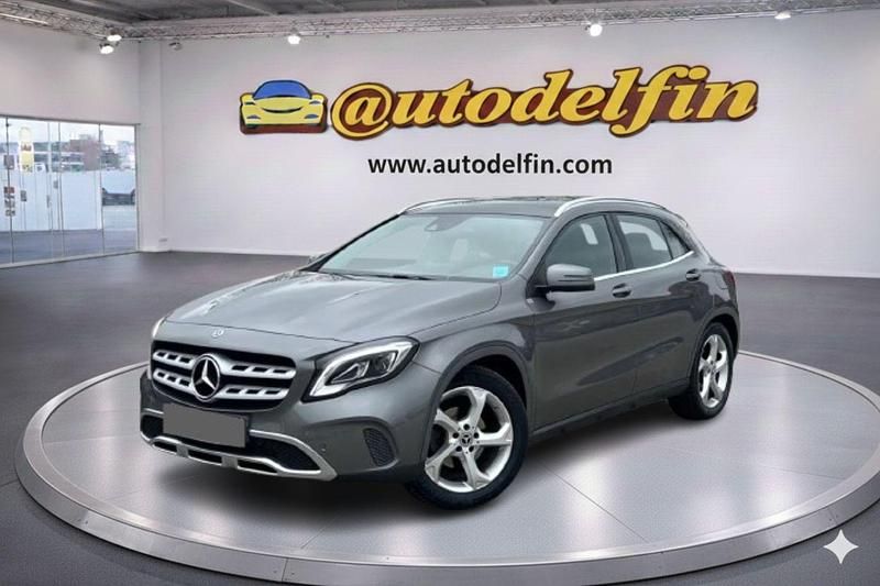 Usado Mercedes GLA220 Style 177 CV (130 kW) 2016 Gris SUV
