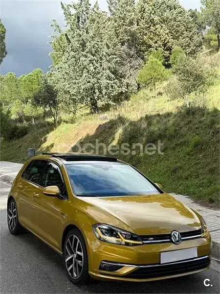 Usado VW Golf VII Advance 150 CV (110 kW) 2017 Amarillo Berlina