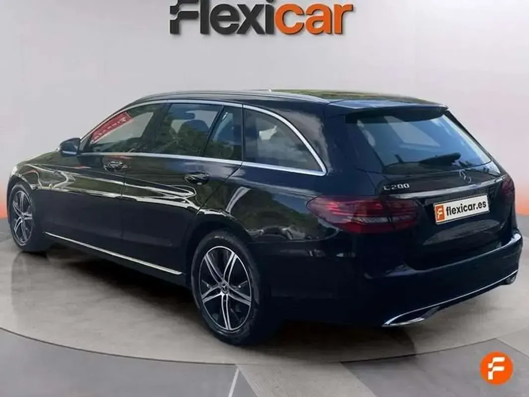 Usado Mercedes C200 184 CV (135 kW) 2020 Negro Familiar