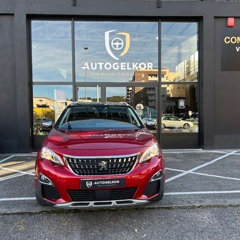 Usado Peugeot 3008 Crossway 131 CV (96 kW) 2018 Rojo SUV