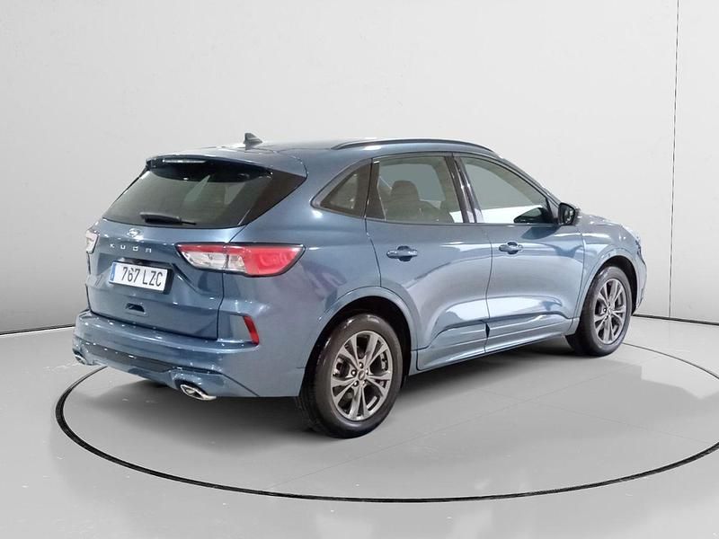 Usado Ford Kuga ST-Line 120 CV (88 kW) 2022 Azul SUV