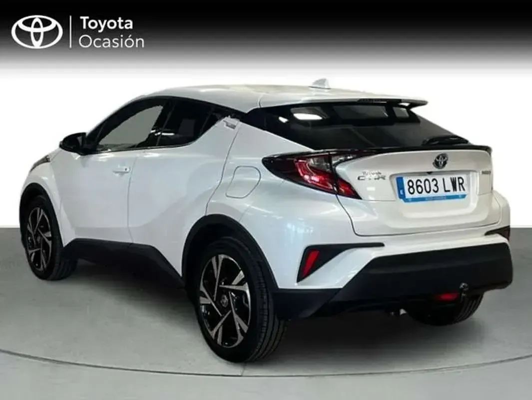 Usado Toyota C-HR Advance 122 CV (89 kW) 2022 Blanco SUV