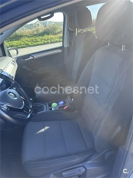 Usado VW Touran Advance 115 CV (84 kW) 2019 Negro Monovolumen