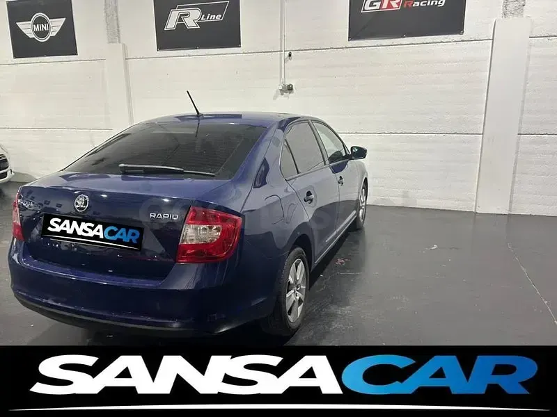 Käytetty Skoda Rapid Style 90 HP (66 kW) 2016 Sininen Viistoperä