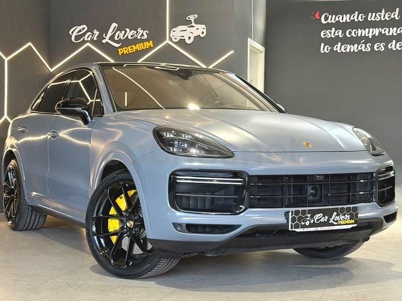 Usado Porsche Cayenne Turbo 550 CV (404 kW) 2019 Gris / plata SUV