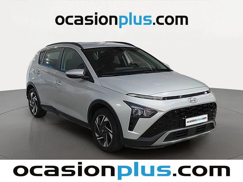 Usado Hyundai Bayon 84 CV (61 kW) 2022 Gris plata SUV