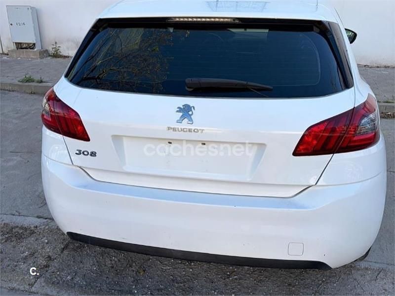 Usado Peugeot 308 Business-Line 130 CV (95 kW) 2018 Blanco Berlina