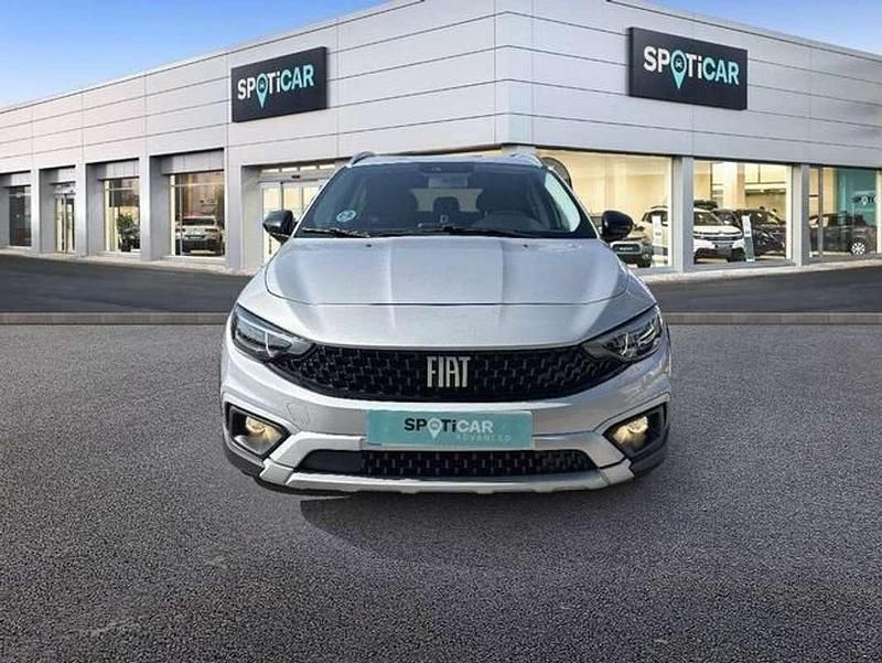 Usado Fiat Tipo Cross 99 CV (72 kW) 2022 Gris Utilitario