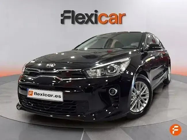 Usado Kia Rio 120 CV (88 kW) 2019 Negro Berlina