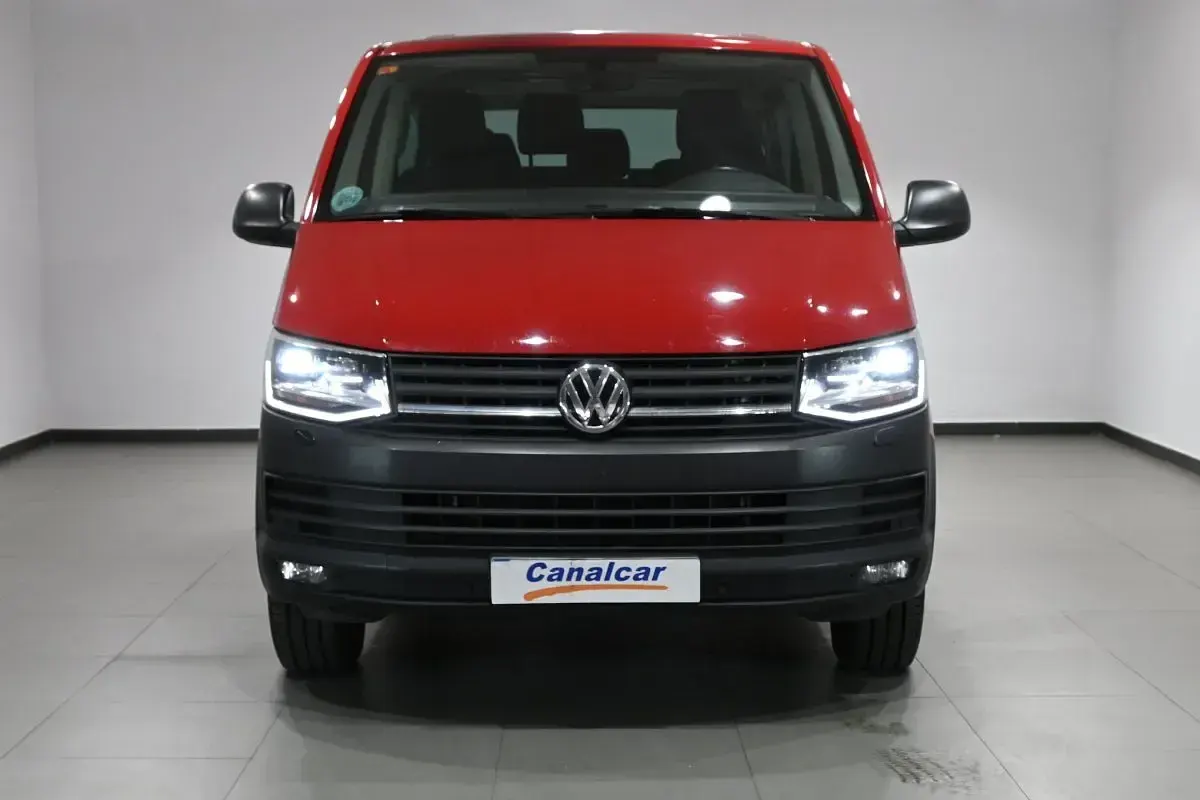 Usado VW Caravelle 150 CV (110 kW) 2019 Rojo Van