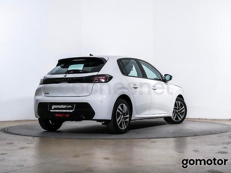 Usado Peugeot 208 Active 100 CV (73 kW) 2023 Blanco Utilitario