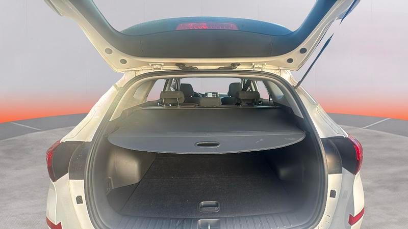 Usado Hyundai Tucson 116 CV (85 kW) 2020 Blanco SUV
