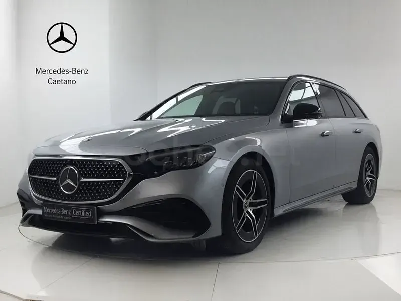 Usado Mercedes E220 197 CV (144 kW) 2025 Gris / plata Familiar