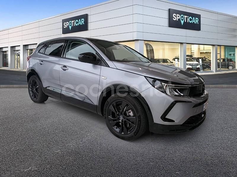 Usado Opel Grandland X 131 CV (96 kW) 2023 Gris / plata SUV