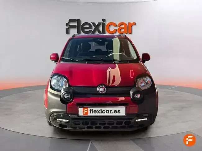 Usado Fiat Panda 70 CV (51 kW) 2024 Rojo Utilitario