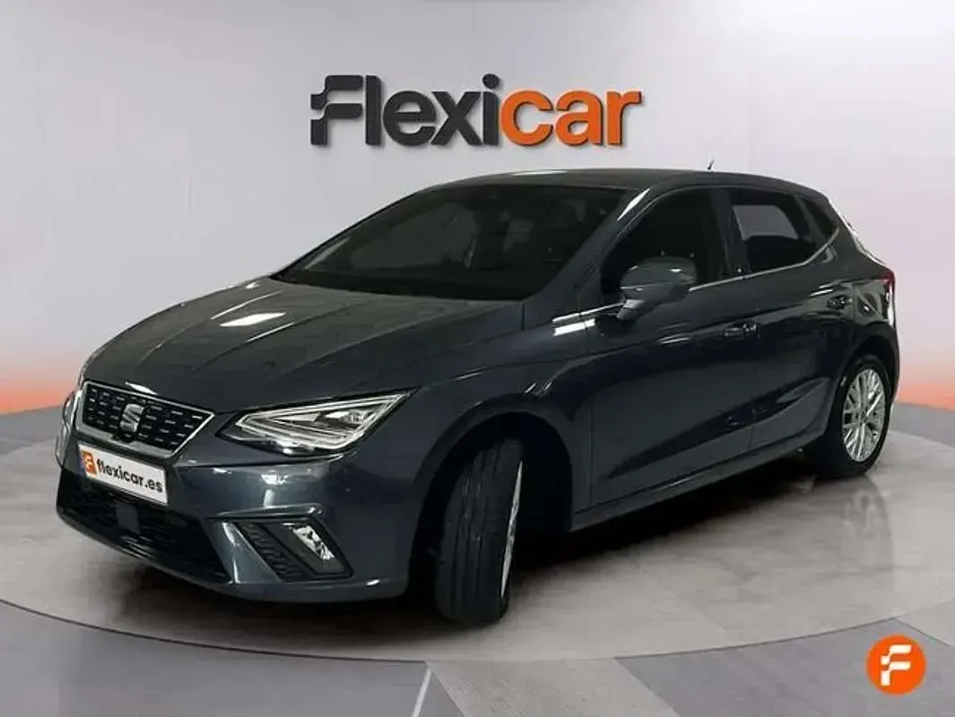 Usado Seat Ibiza XCELLENCE 116 CV (85 kW) 2024 Gris Utilitario